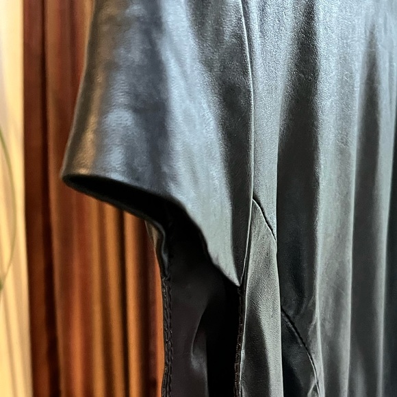 NEIMAN MARCUS NWOT AUTHENTIC GENUINE BLK LEATHER CAP SLEEVES SOFT DRESS - Picture 13 of 16